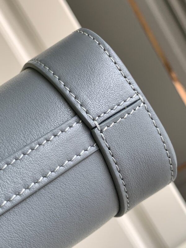 CELINE MINI BUCKET CUIR TRIOMPHE