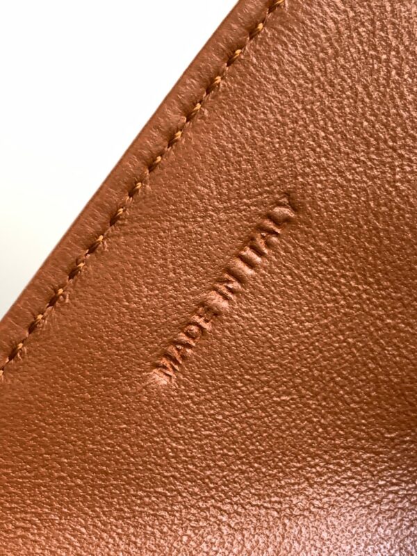 CELINE TEEN CELINE VICTOIRE BAG