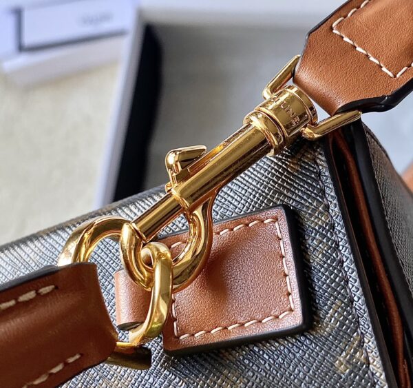 CELINE BOX TRIOMPHE BAG