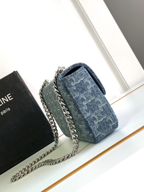 CELINE CHAIN SHOULDER BAG CLAUDE