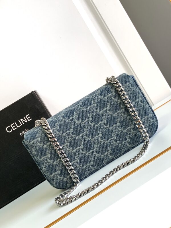 CELINE CHAIN SHOULDER BAG CLAUDE