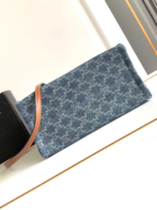 CELINE SMALL CABAS THAIS
