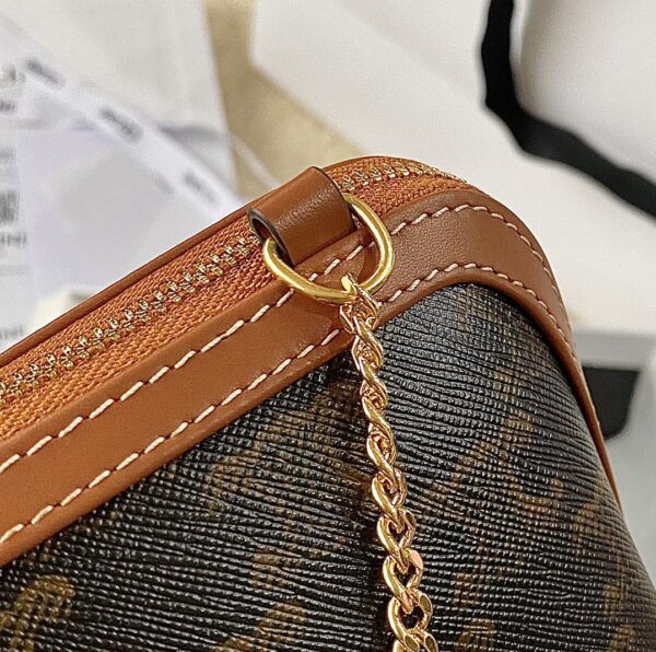 CELINE CLUTCH WITH CHAIN IN TRIOMPHE CANVAS AND LAMBSKIN