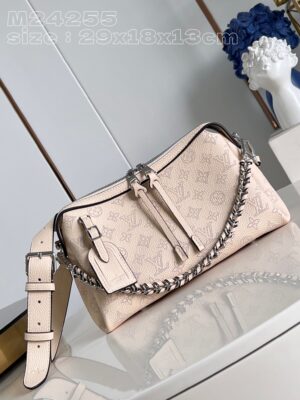 Louis Vuitton Hand It All PM