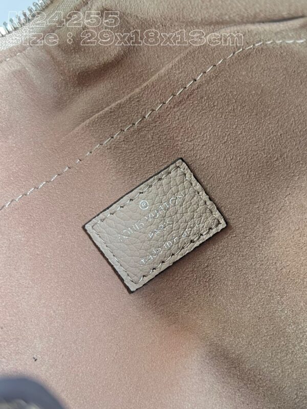 Louis Vuitton Hand It All PM