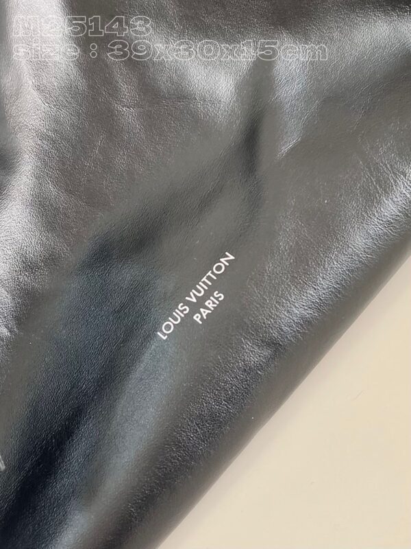 Louis Vuitton CarryAll MM