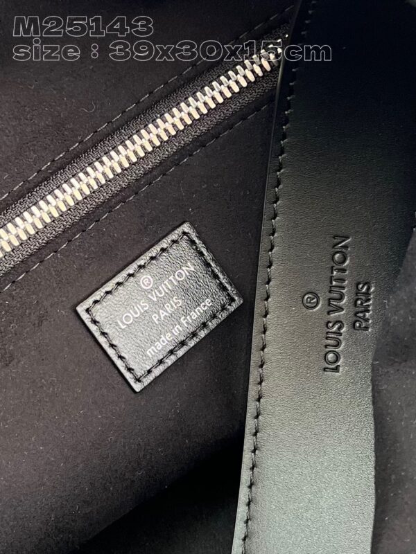 Louis Vuitton CarryAll MM