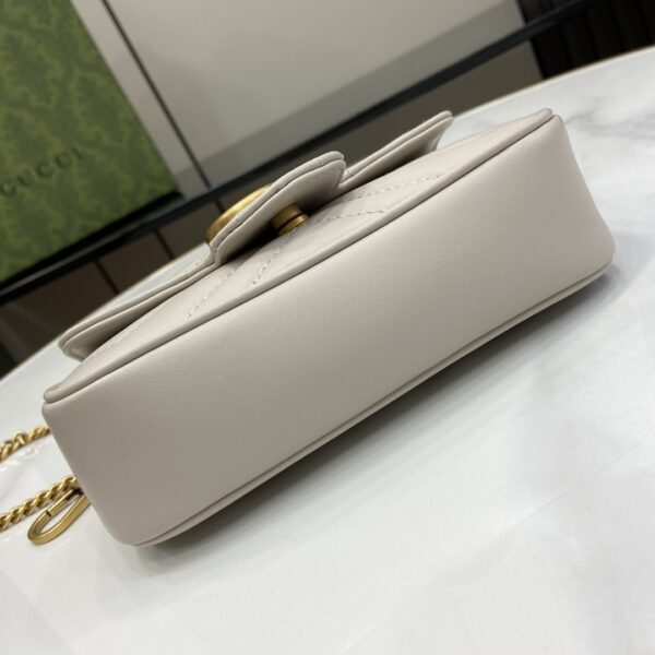 Gucci GG Marmont super mini bag