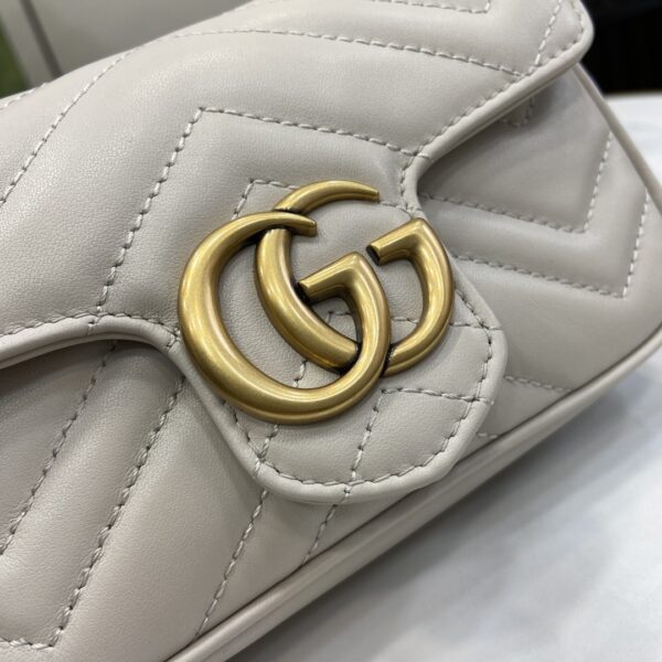 Gucci GG Marmont super mini bag