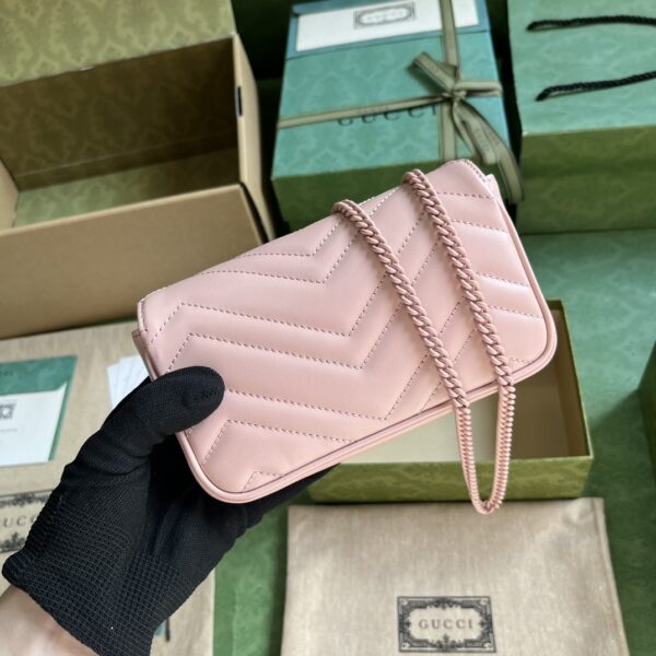 Gucci GG Marmont Super Mini Bag