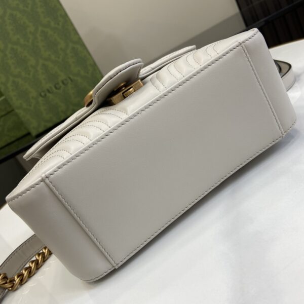 Gucci GG MARMONT MINI TOP HANDLE BAG