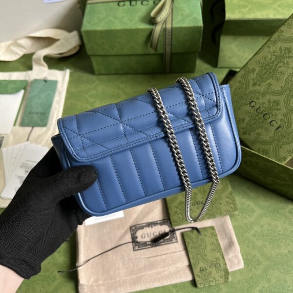 Gucci GG Marmont Super Mini Bag