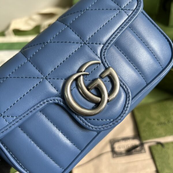 Gucci GG Marmont Super Mini Bag