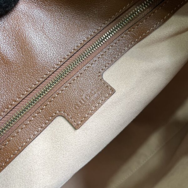 GUCCI DIANA MEDIUM SHOULDER BAG
