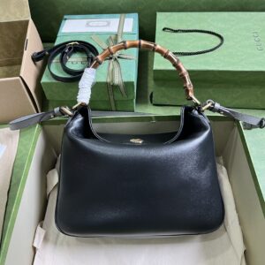 GUCCI DIANA MEDIUM SHOULDER BAG
