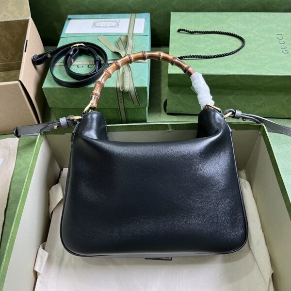GUCCI DIANA MEDIUM SHOULDER BAG