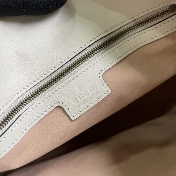 GUCCI DIANA MEDIUM SHOULDER BAG