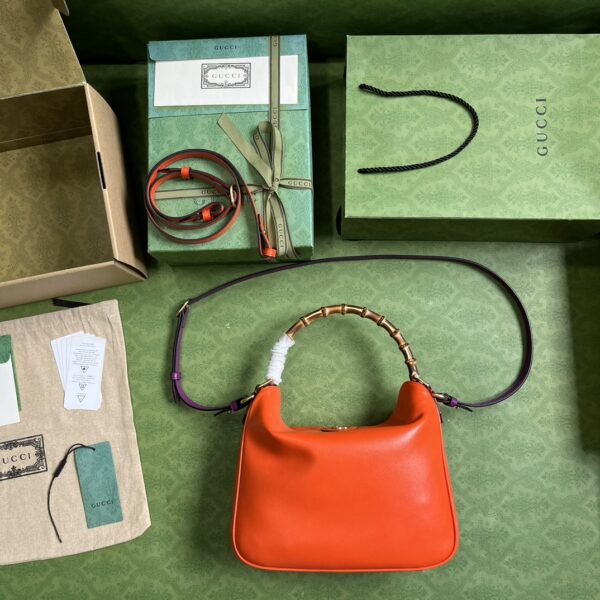 GUCCI DIANA MEDIUM SHOULDER BAG
