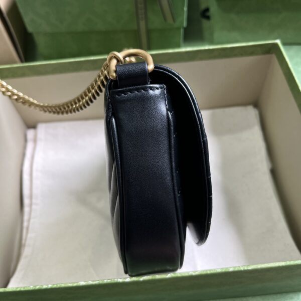 Gucci GG MARMONT MATELASSÉ CHAIN MINI BAG