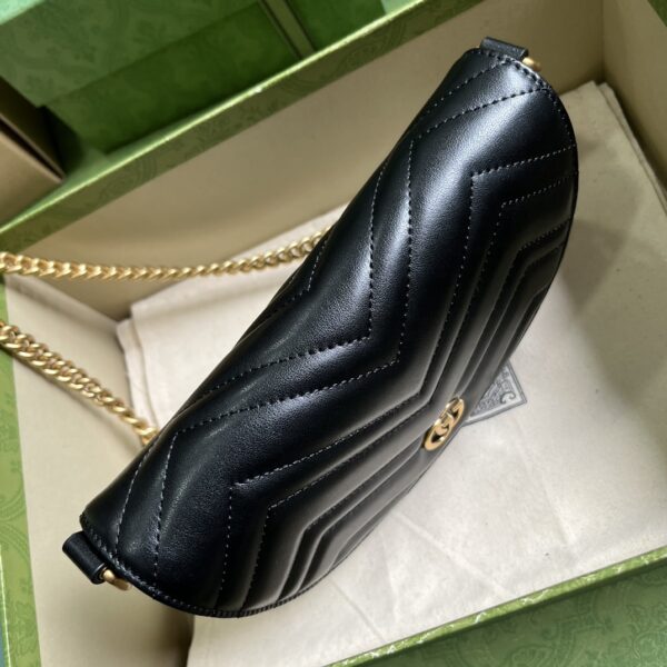 Gucci GG MARMONT MATELASSÉ CHAIN MINI BAG