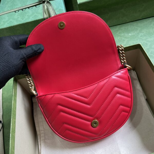 Gucci GG MARMONT MATELASSÉ CHAIN MINI BAG