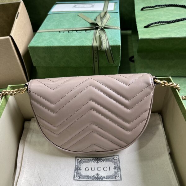 Gucci GG MARMONT MATELASSÉ CHAIN MINI BAG