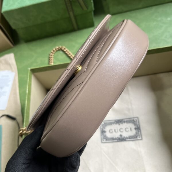 Gucci GG MARMONT MATELASSÉ CHAIN MINI BAG