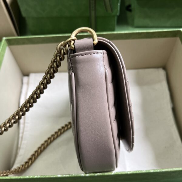 Gucci GG MARMONT MATELASSÉ CHAIN MINI BAG