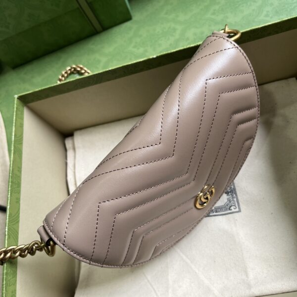 Gucci GG MARMONT MATELASSÉ CHAIN MINI BAG