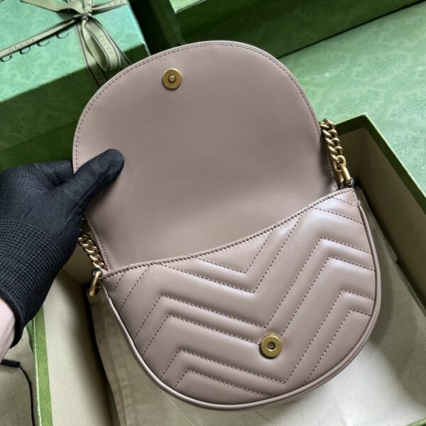 Gucci GG MARMONT MATELASSÉ CHAIN MINI BAG