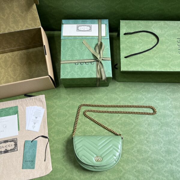 Gucci GG MARMONT MATELASSÉ CHAIN MINI BAG