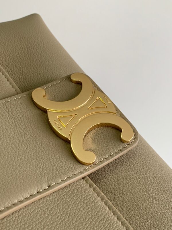CELINE MEDIUM CELINE VICTOIRE BAG