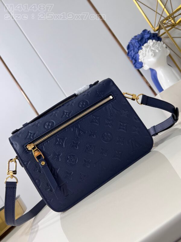 Louis Vuitton Pochette Metis