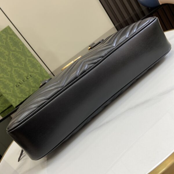 Gucci GG MARMONT MEDIUM TOP HANDLE BAG