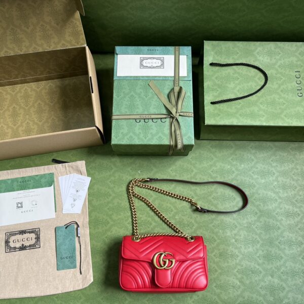 Gucci GG MARMONT MINI SHOULDER BAG