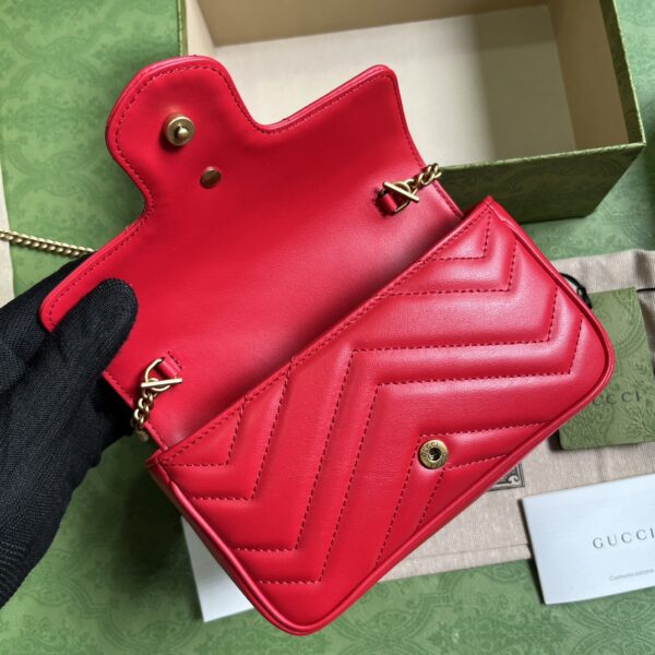 Gucci GG Marmont Super Mini Bag