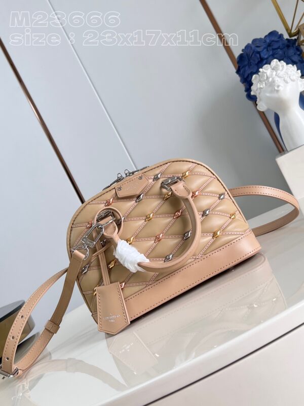 Louis Vuitton Alma BB
