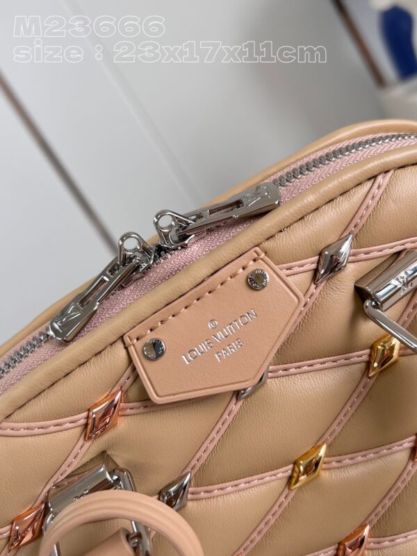 Louis Vuitton Alma BB