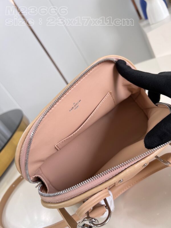Louis Vuitton Alma BB