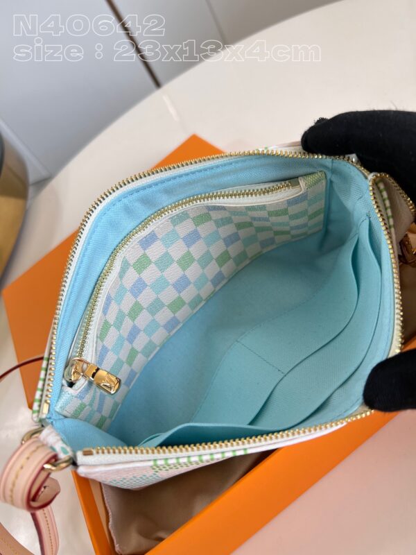 Louis Vuitton Pochette Accessoires