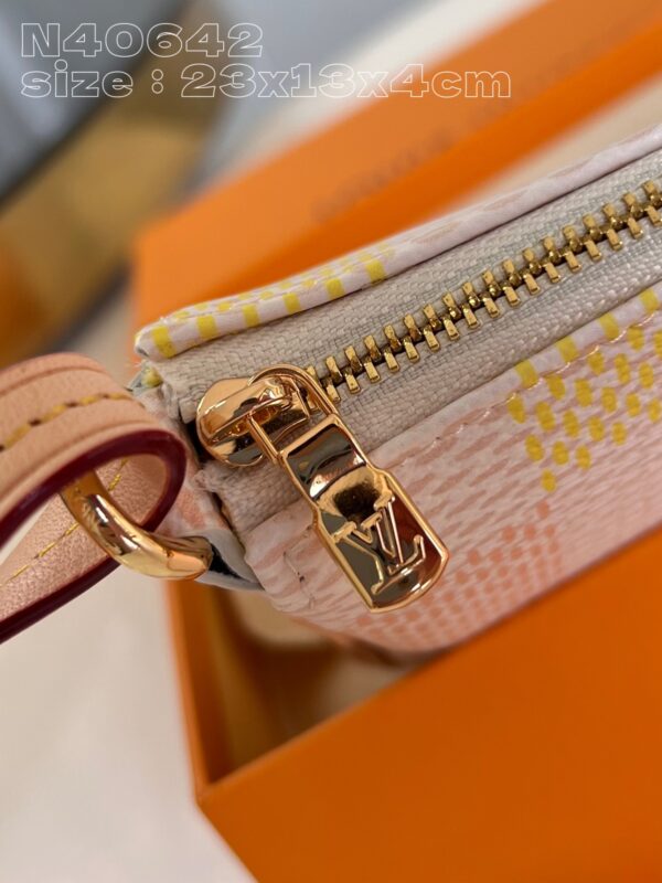 Louis Vuitton Pochette Accessoires