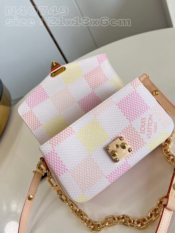 Louis Vuitton Pochette Métis East West