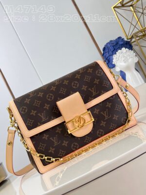 Louis Vuitton Dauphine Soft GM