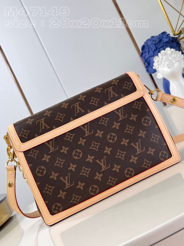 Louis Vuitton Dauphine Soft GM