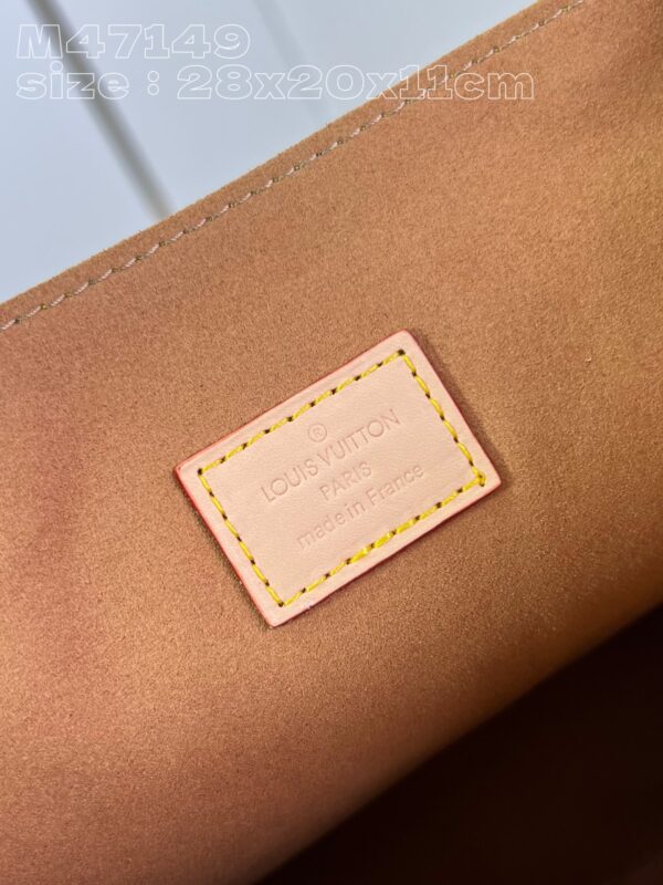 Louis Vuitton Dauphine Soft GM