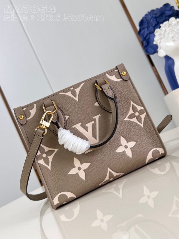 Louis Vuitton OnTheGo BB