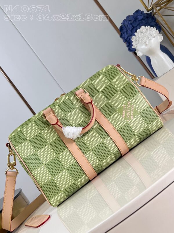 Louis Vuitton Keepall Bandoulière 35