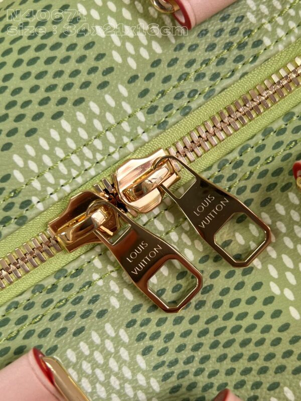 Louis Vuitton Keepall Bandoulière 35