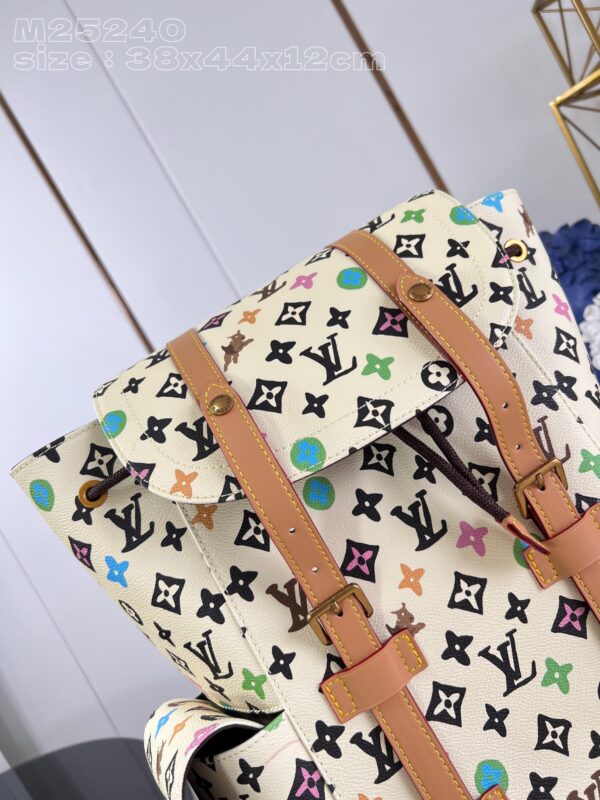 Louis Vuitton Christopher MM