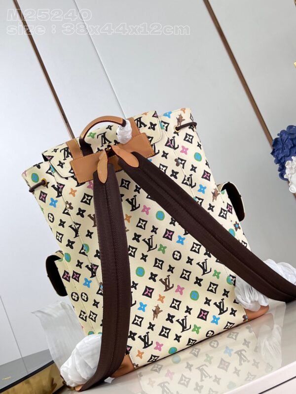 Louis Vuitton Christopher MM